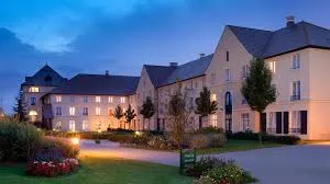 Hotel Campanille val de france