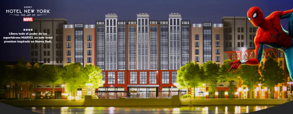 Hotel New York The Art of Marvel iluminado con temática de superhéroes.