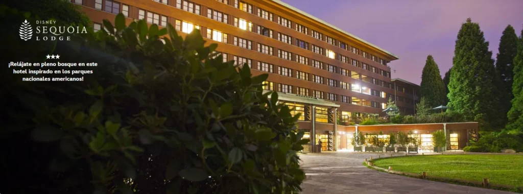 Hotel Sequoia Lodge rodeado de naturaleza inspirado en parques nacionales americanos.