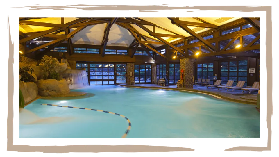 Piscina interior hotel Sequoia